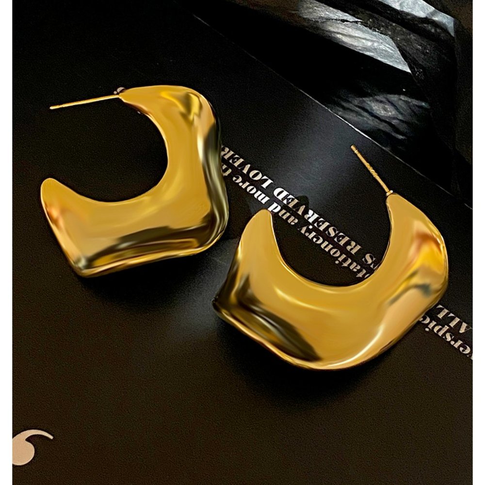 Fashion Irregular Metal Wave Earrings Gold and Silver - Picture 4 of 11